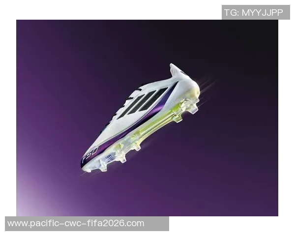 梅西同款足球鞋全新上市助你在球场上闪耀夺目尽显冠军风范