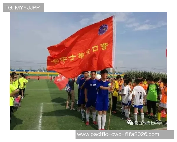 红七中学足球队奋勇拼搏展现青春风采助力校园文化建设新篇章 红七中学足球队奋勇拼搏展现青春风采助力校园文化建设新篇章